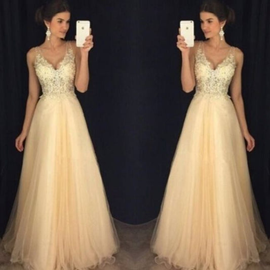 Lady Lace Evening Gown