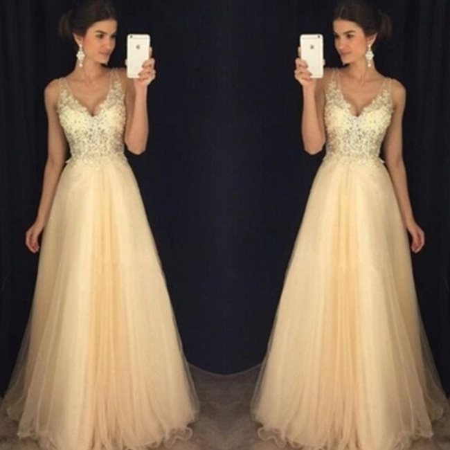 Lady Lace Evening Gown